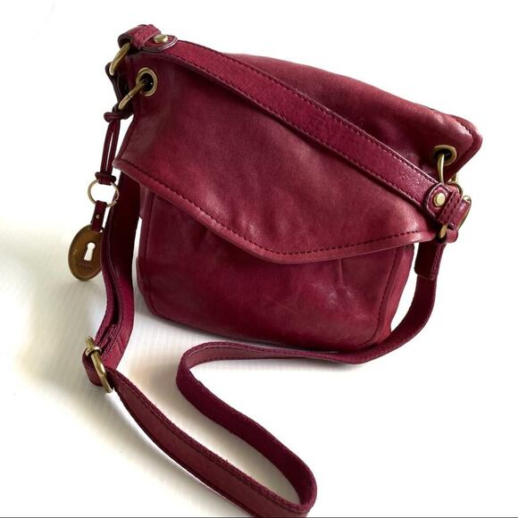 Fossil red leather front flap crossbody - Picture 1 of 16